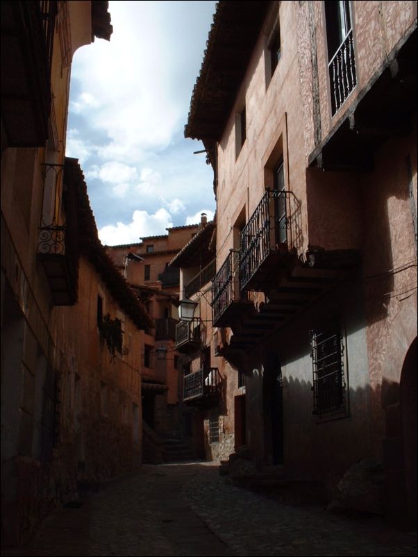 Albarracin street 1