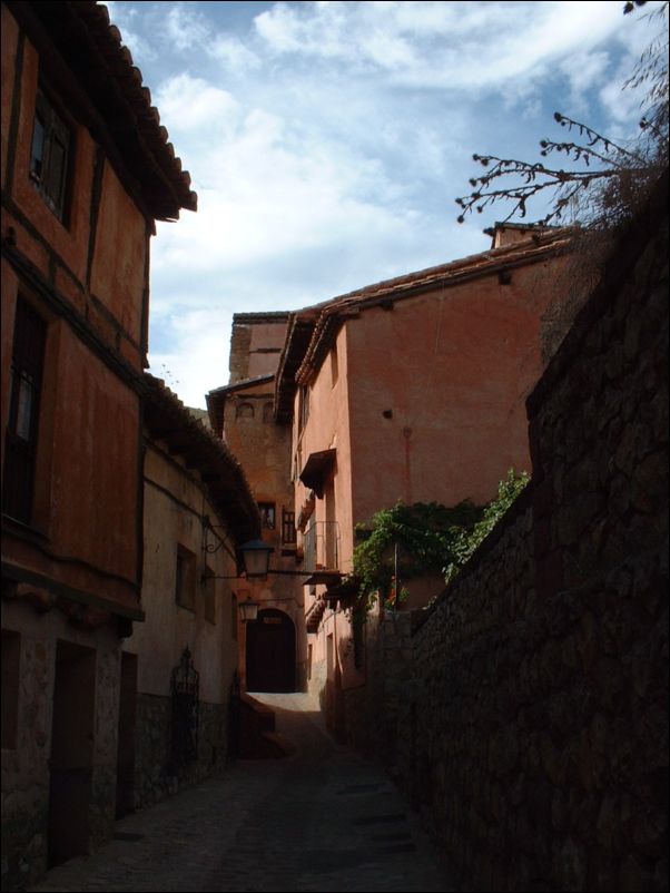 Albarracin street 2